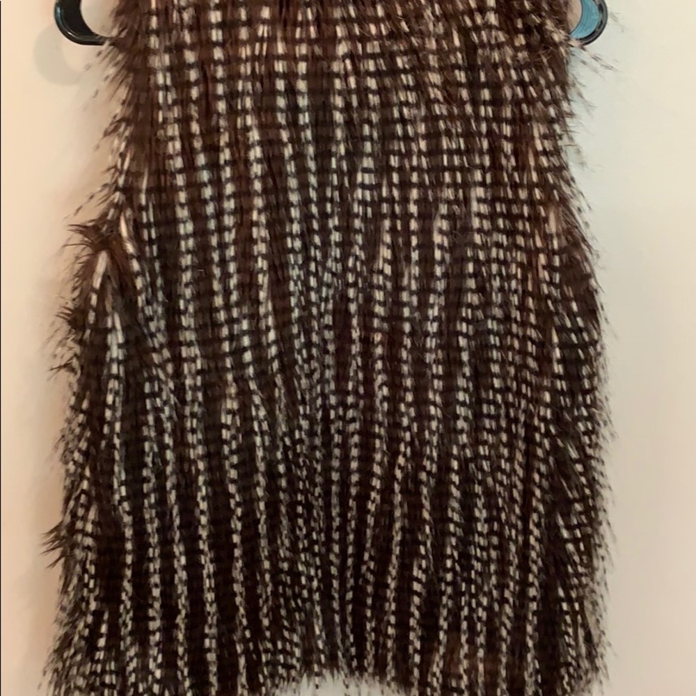 Vest - Picture 3 of 3